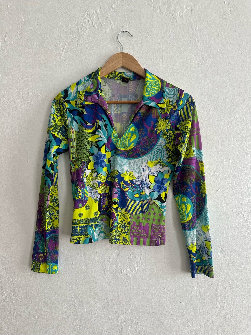 Printed Long-Sleeve Collared Shirt in Green, Purple & Blue